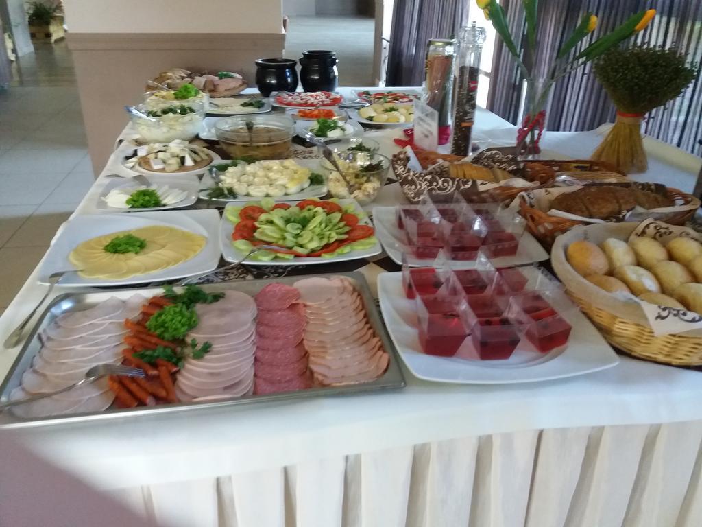 Zajazd Bieszczadzka Ostoja 우스트르치키 돌네 외부 사진